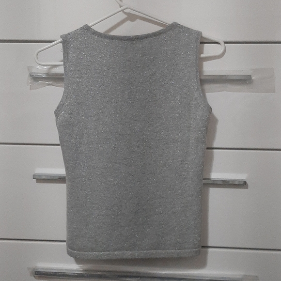 Gray blouse - Picture 3 of 4